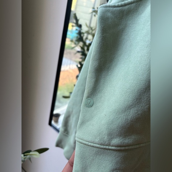 LULULEMON | loungefull cropped hoodie creamy mint | size 8-10 - Picture 5 of 5